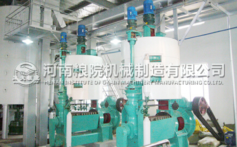 油脂精練加工設(shè)備